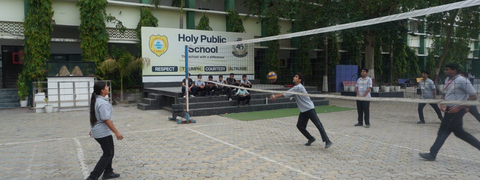 11) SPORT